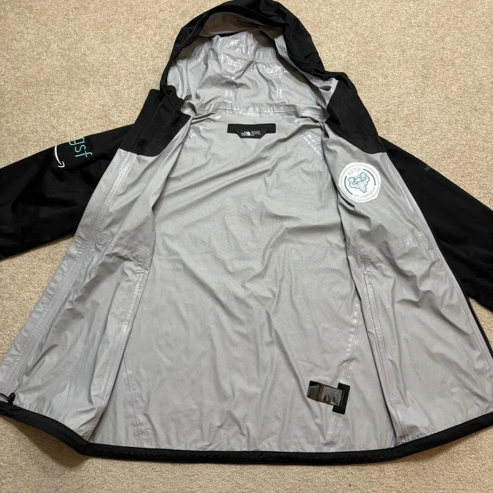 The North Face DryVent Jacket Mens Medium Black Hooded Rain Shell Amazon STX4